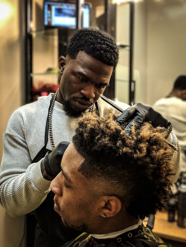 barber cutting hair